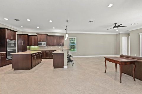 House in Palm Beach Gardens, Florida 5 bedrooms, 514.4 sq.m. № 2244841 - photo 16