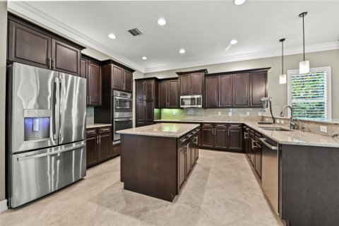 House in Palm Beach Gardens, Florida 5 bedrooms, 514.4 sq.m. № 2244841 - photo 13