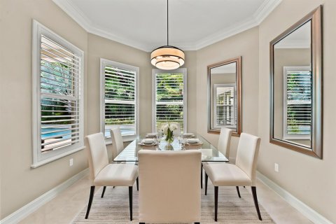 House in Palm Beach Gardens, Florida 5 bedrooms, 514.4 sq.m. № 2244841 - photo 17