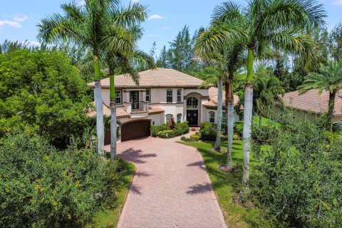 House in Palm Beach Gardens, Florida 5 bedrooms, 514.4 sq.m. № 2244841 - photo 2