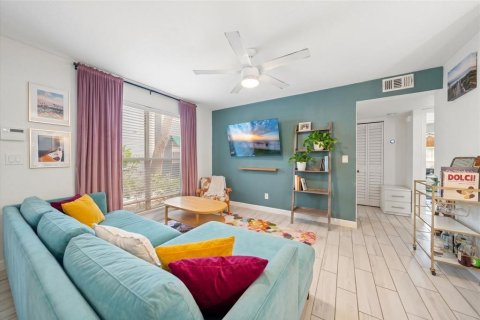 Condo in Tampa, Florida, 2 bedrooms № 2100765 - photo 6