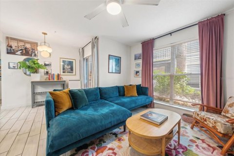 Condo in Tampa, Florida, 2 bedrooms № 2100765 - photo 7