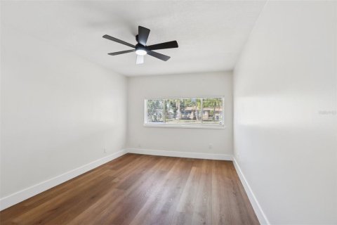 Villa ou maison à vendre à Saint Petersburg, Floride: 4 chambres, 198.63 m2 № 2092594 - photo 26