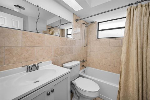 Купить виллу или дом в Нью-Порт-Ричи, Флорида 3 комнаты, 122.45м2, № 2221662 - фото 27