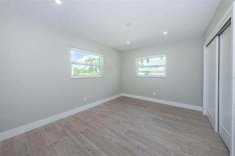 Villa ou maison à louer à Saint Pete Beach, Floride: 3 chambres, 171.87 m2 № 2413413 - photo 29
