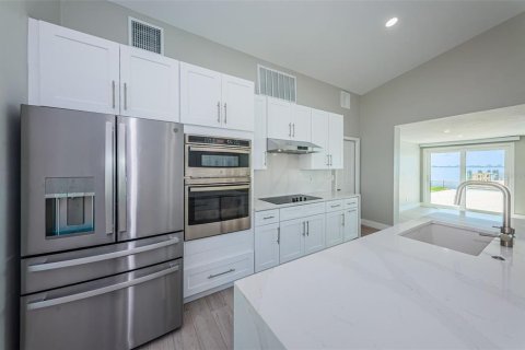 Villa ou maison à louer à Saint Pete Beach, Floride: 3 chambres, 171.87 m2 № 2413413 - photo 18