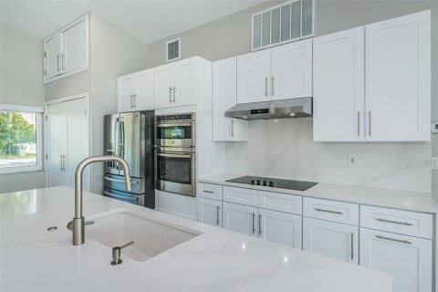 Villa ou maison à louer à Saint Pete Beach, Floride: 3 chambres, 171.87 m2 № 2413413 - photo 15