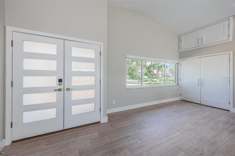 Villa ou maison à louer à Saint Pete Beach, Floride: 3 chambres, 171.87 m2 № 2413413 - photo 12