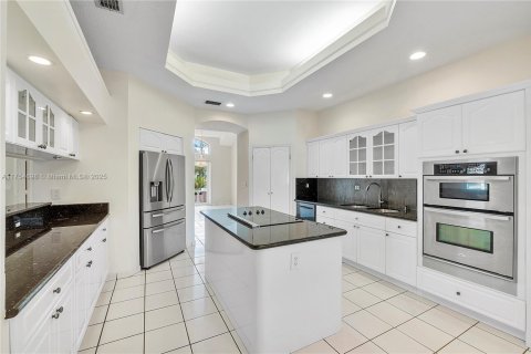 Casa en venta en Palmetto Bay, Florida, 5 dormitorios, 363.43 m2 № 1731834 - foto 5