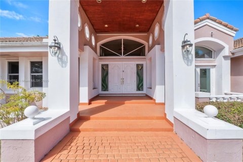 Casa en venta en Palmetto Bay, Florida, 5 dormitorios, 363.43 m2 № 1731834 - foto 2
