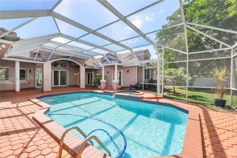 Casa en venta en Palmetto Bay, Florida, 5 dormitorios, 363.43 m2 № 1731834 - foto 27
