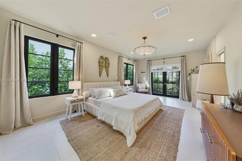 Villa ou maison à louer à Coral Gables, Floride: 3 chambres, 174.84 m2 № 2422242 - photo 11