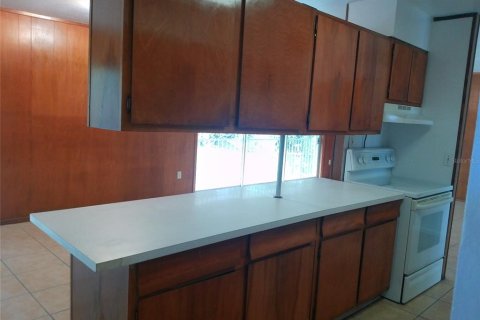 Villa ou maison à louer à Lakeland, Floride: 3 chambres, 128.67 m2 № 2414010 - photo 6