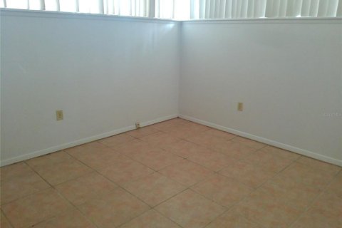 Villa ou maison à louer à Lakeland, Floride: 3 chambres, 128.67 m2 № 2414010 - photo 21