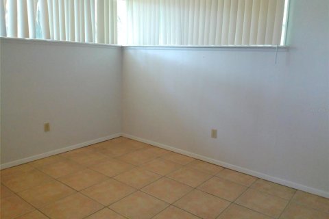 Villa ou maison à louer à Lakeland, Floride: 3 chambres, 128.67 m2 № 2414010 - photo 20