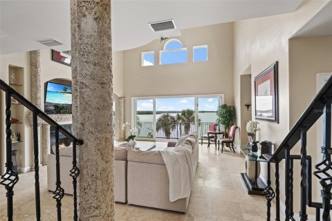 Casa en venta en Hernando Beach, Florida, 4 dormitorios, 447.42 m2 № 1773749 - foto 11