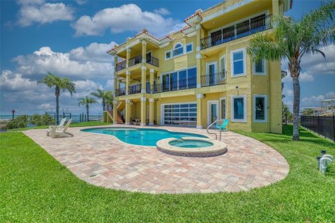 Casa en venta en Hernando Beach, Florida, 4 dormitorios, 447.42 m2 № 1773749 - foto 3