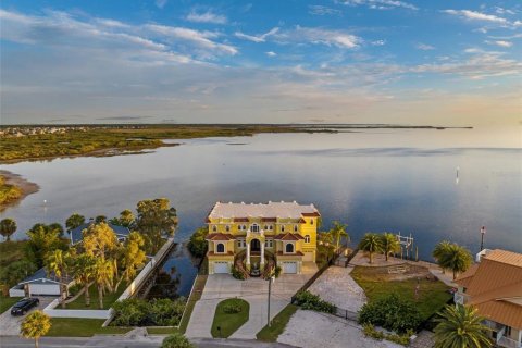 Casa en venta en Hernando Beach, Florida, 4 dormitorios, 447.42 m2 № 1773749 - foto 2