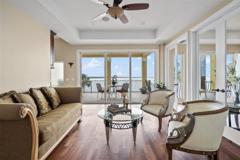 Casa en venta en Hernando Beach, Florida, 4 dormitorios, 447.42 m2 № 1773749 - foto 24