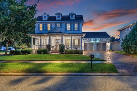 House in Fish Hawk, Florida 6 bedrooms, 338.16 sq.m. № 2302471
