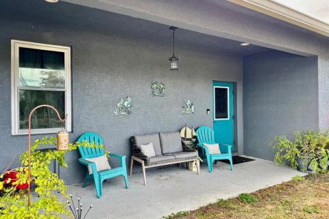 House in Okeechobee, Florida 3 bedrooms, 312.52 sq.m. № 2182773 - photo 29