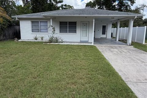 Villa ou maison à New Port Richey, Floride 2 chambres, 100.8 m2 № 2359000
