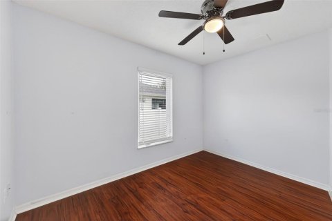 House in Saint Lucie, Florida 4 bedrooms, 197.97 sq.m. № 2144710 - photo 28