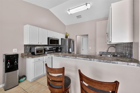 House in Saint Lucie, Florida 4 bedrooms, 197.97 sq.m. № 2144710 - photo 9
