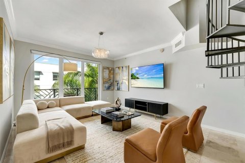 Condo in Delray Beach, Florida, 2 bedrooms  № 2187399 - photo 19