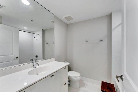 Condo in Delray Beach, Florida, 2 bedrooms  № 2187399 - photo 11
