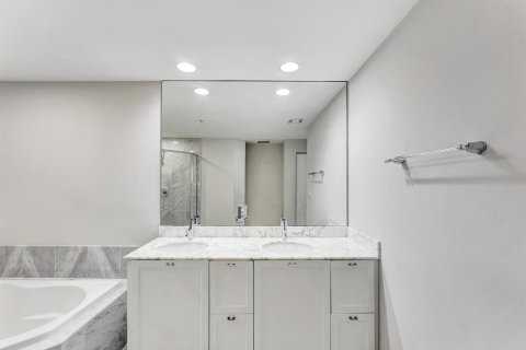 Condo in Delray Beach, Florida, 2 bedrooms  № 2187399 - photo 29