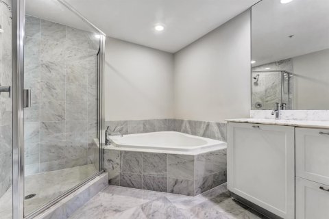 Condo in Delray Beach, Florida, 2 bedrooms  № 2187399 - photo 28