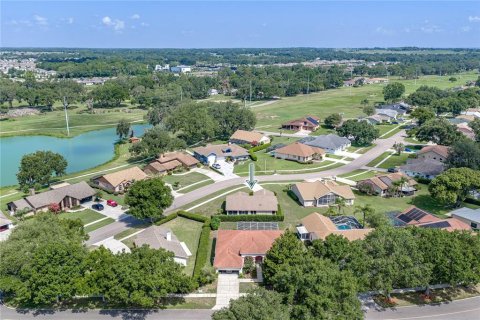 Casa en venta en Zephyrhills, Florida, 3 dormitorios, 142.51 m2 № 2224924 - foto 8