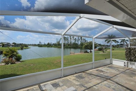 Villa ou maison à louer à Sun City Center, Floride: 2 chambres, 148.92 m2 № 1879226 - photo 10