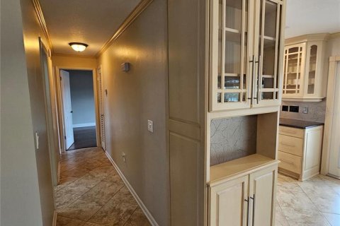 Villa ou maison à louer à Sun City Center, Floride: 2 chambres, 148.92 m2 № 1879226 - photo 6