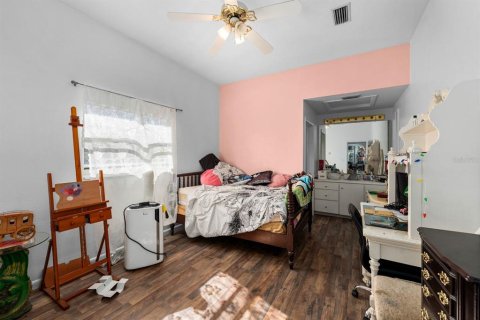 Casa en venta en Thonotosassa, Florida, 4 dormitorios, 201.13 m2 № 2290986 - foto 10