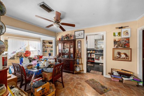 Casa en venta en Thonotosassa, Florida, 4 dormitorios, 201.13 m2 № 2290986 - foto 6