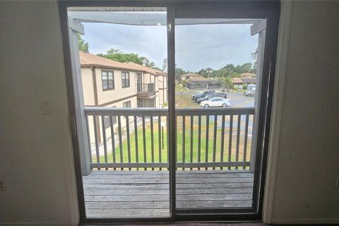 Copropriété à louer à Punta Gorda, Floride: 2 chambres, 89.19 m2 № 2413681 - photo 4