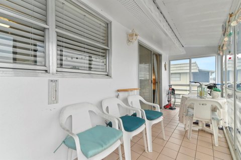 Condo in Delray Beach, Florida, 2 bedrooms № 2082933 - photo 19