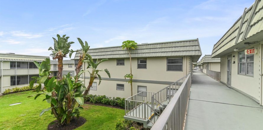 Condo in Delray Beach, Florida, 2 bedrooms № 2082933