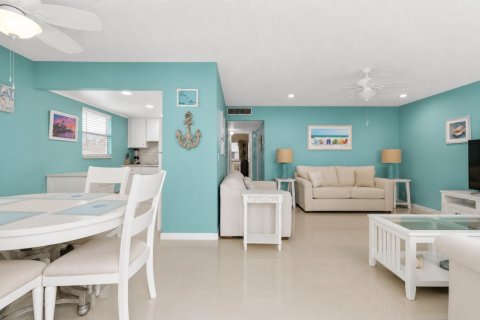 Condo in Delray Beach, Florida, 2 bedrooms № 2082933 - photo 2