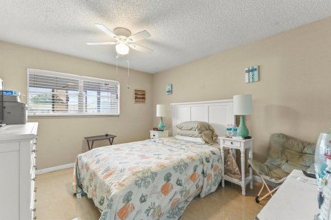 Condo in Delray Beach, Florida, 2 bedrooms № 2082933 - photo 9