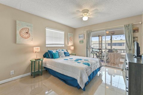 Condo in Delray Beach, Florida, 2 bedrooms № 2082933 - photo 15