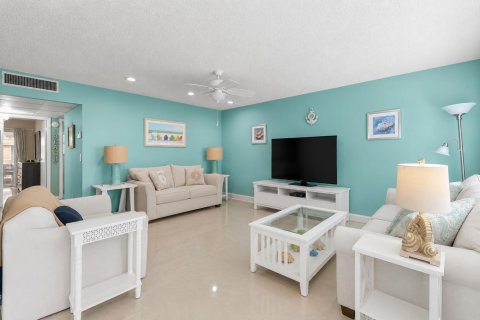 Condo in Delray Beach, Florida, 2 bedrooms № 2082933 - photo 6