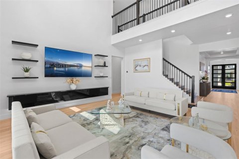 Casa en venta en Clermont, Florida, 5 dormitorios, 412.58 m2 № 2383544 - foto 9