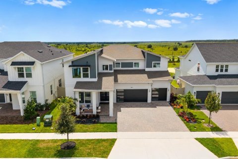 Casa en Clermont, Florida 5 dormitorios, 412.58 m2 № 2383544