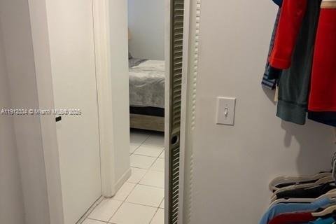 Casa en venta en Miami, Florida, 3 dormitorios, 160.81 m2 № 2034719 - foto 15