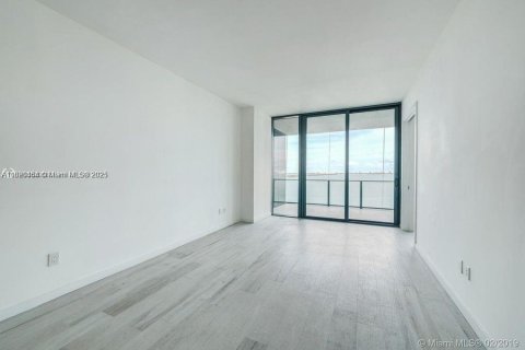 Купить кондоминиум в Майами, Флорида 1 спальня, 87.33м2, № 1779769 - фото 5