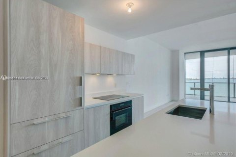 Купить кондоминиум в Майами, Флорида 1 спальня, 87.33м2, № 1779769 - фото 10