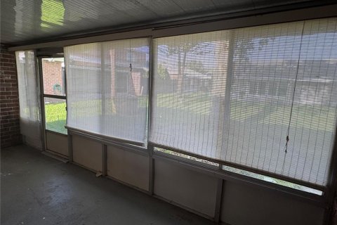 Townhouse in Orlando, Florida 2 bedrooms, 95.78 sq.m. № 2296203 - photo 15